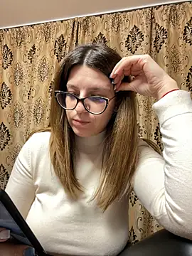Snapshot of NadiraNoor chatting on March 17, 12:21 am NadiraNoor online show from March 17, 12:21 am