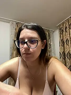 NadiraNoor online show from February 22, 9:49 pm