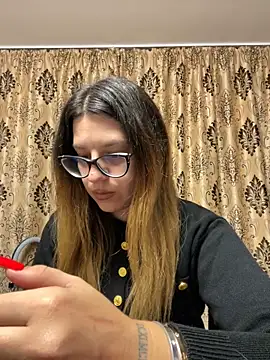 Snapshot of NadiraNoor chatting on October 2, 10:35 pm NadiraNoor online show from October 2, 10:35 pm