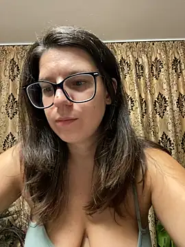NadiraNoor online show from July 14, 10:49 pm