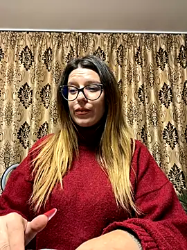 Snapshot of NadiraNoor chatting on October 1, 9:29 pm NadiraNoor online show from October 1, 9:29 pm