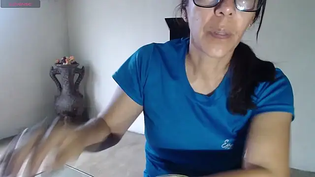 Snapshot of horny_paty chatting on July 3, 11:39 am horny paty online show from July 3, 11:39 am