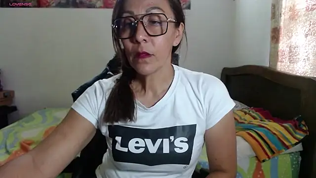 Snapshot of horny_paty chatting on May 1, 6:35 pm horny paty online show from May 1, 6:35 pm