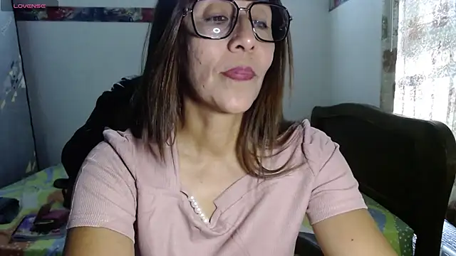 Snapshot of horny_paty chatting on May 9, 7:17 pm horny paty online show from May 9, 7:17 pm