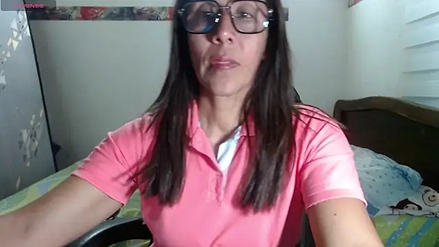 Snapshot of horny_paty chatting on June 2, 12:10 am horny paty online show from June 2, 12:10 am