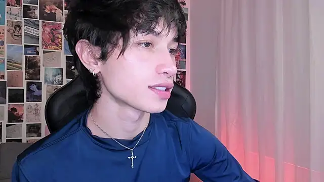 Snapshot of liamelf chatting on March 11, 4:19 am liamelf online show from March 11, 4:19 am