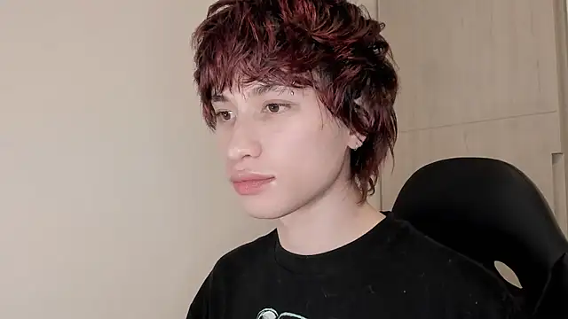 liamelf online show from February 13, 1:49 am