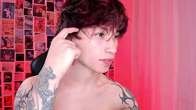 liamelf online show from March 5, 5:26 am