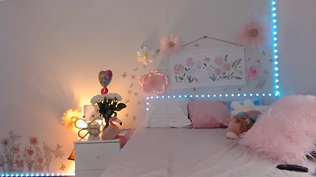 Poisson Eva online show from March 31, 10:56 pm