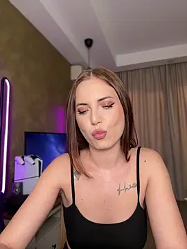 AvaGianna online show from October 22, 12:37 pm