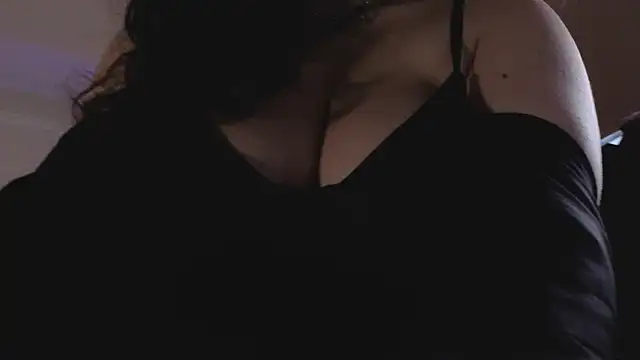 Laura Karamazov online show from February 25, 10:04 am
