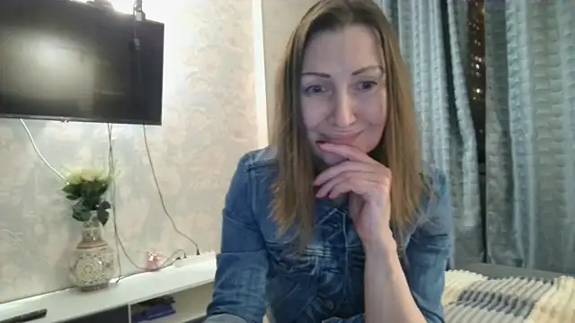 WindChristy online show from December 1, 3:46 pm