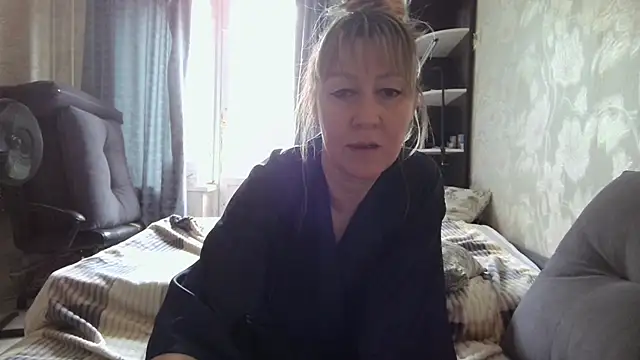 Snapshot of WindChristy chatting on May 27, 10:22 am WindChristy online show from May 27, 10:22 am