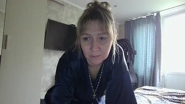 Snapshot of WindChristy chatting on May 11, 12:06 pm WindChristy online show from May 11, 12:06 pm