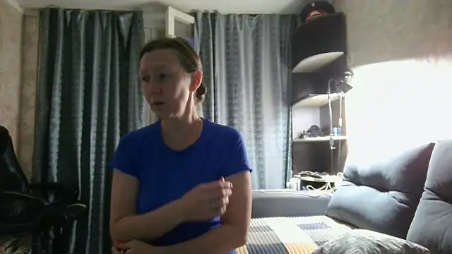 Snapshot of WindChristy chatting on October 10, 3:18 am WindChristy online show from October 10, 3:18 am
