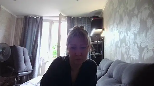 Snapshot of WindChristy chatting on May 24, 9:53 am WindChristy online show from May 24, 9:53 am