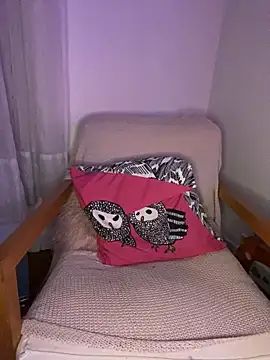 milkyhonybaby online show from March 15, 7:05 pm