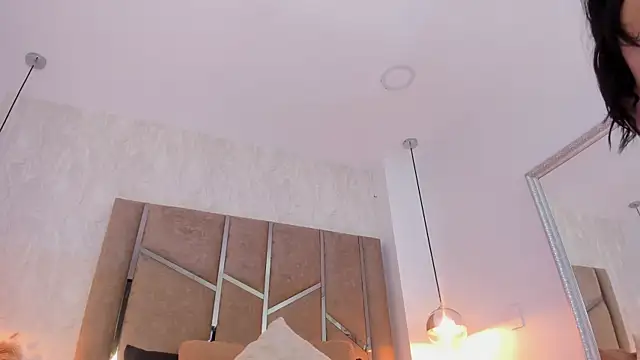 Martinaa Jones  online show from March 23, 12:49 pm