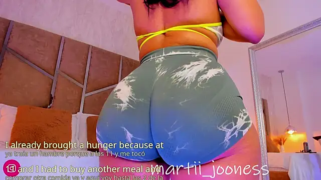 Martinaa Jones  online show from March 2, 12:42 am