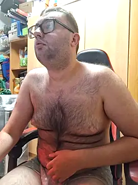 Snapshot of Javier_bear chatting on July 5, 10:38 pm Javier bear online show from July 5, 10:38 pm