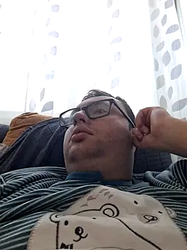 Javier bear online show from February 7, 10:01 am