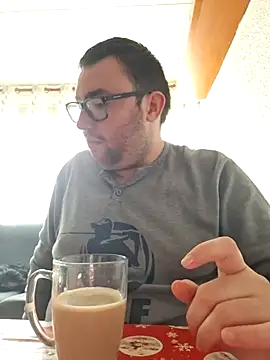 Javier bear online show from February 1, 9:29 am