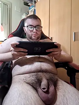 Javier bear online show from April 13, 11:58 am