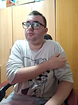 Javier bear online show from April 3, 1:28 pm