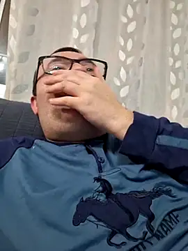 Javier bear online show from December 14, 9:42 pm