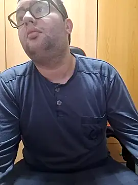 Javier bear online show from December 3, 3:55 pm