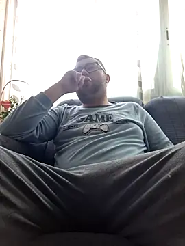 Javier bear online show from February 6, 10:00 am