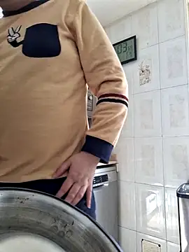 Javier bear online show from March 20, 10:05 am