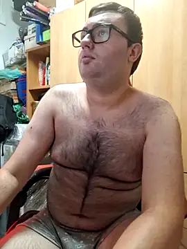 Snapshot of Javier_bear chatting on June 17, 12:59 pm Javier bear online show from June 17, 12:59 pm