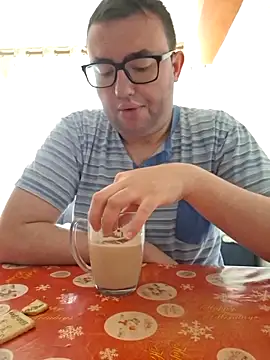 Javier bear online show from April 19, 8:26 am