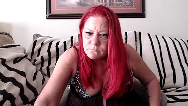 LexxiLeeds online show from June 27, 12:22 pm