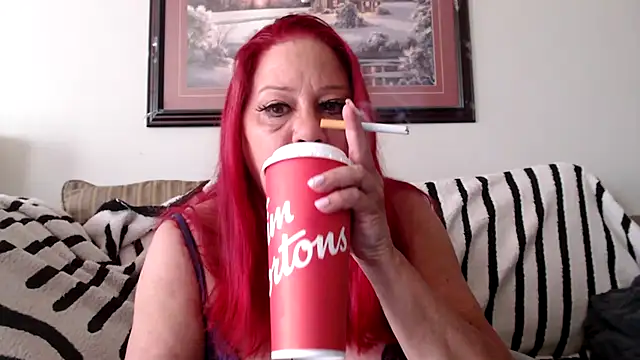 LexxiLeeds online show from June 29, 11:54 am