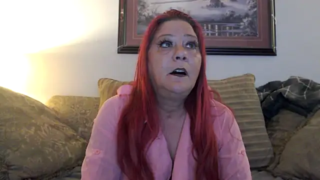 Snapshot of LexxiLeeds chatting on October 10, 11:00 am LexxiLeeds online show from October 10, 11:00 am