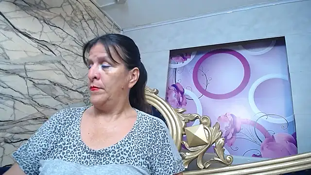 Snapshot of karito_mature17 chatting on September 15, 11:21 am karito mature17 online show from September 15, 11:21 am