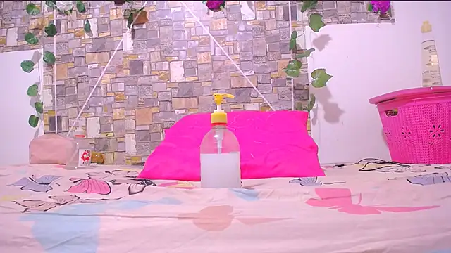 MaidenGame online show from May 13, 3:41 pm