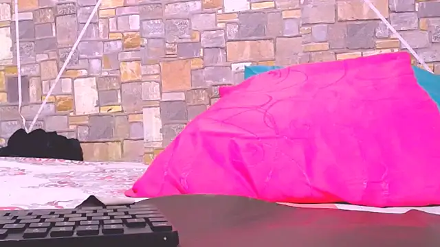 MaidenGame online show from May 29, 3:51 pm