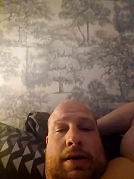 Snapshot of destructeur6 chatting on March 17, 8:12 pm destructeur6 online show from March 17, 8:12 pm