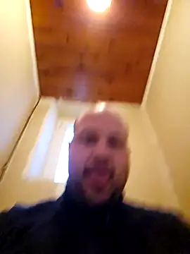 Snapshot of destructeur6 chatting on March 18, 5:47 pm destructeur6 online show from March 18, 5:47 pm