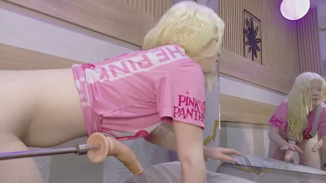 Elif blond online show from April 4, 11:11 pm