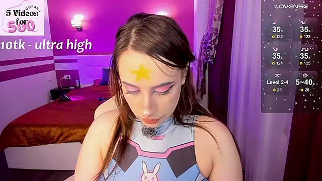 Snapshot of MoranaKit chatting on November 20, 6:41 pm MoranaKit online show from November 20, 6:41 pm