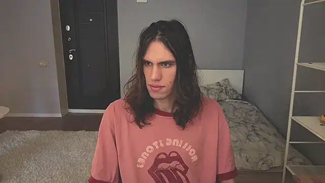 mollymila online show from April 10, 5:47 am