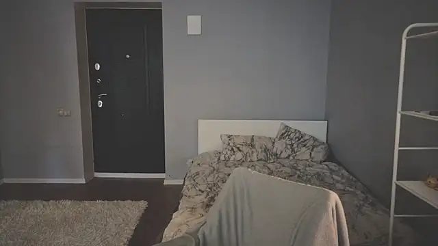 mollymila online show from April 13, 4:38 am