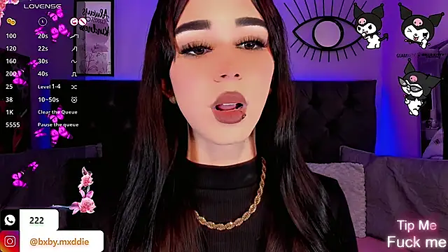 Snapshot of kimMaddiee chatting on October 5, 5:53 am kimMaddiee online show from October 5, 5:53 am