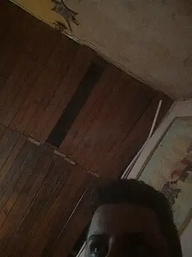 Snapshot of TusOjitosClaros69 chatting on December 30, 6:09 am TusOjitosClaros69 online show from December 30, 6:09 am