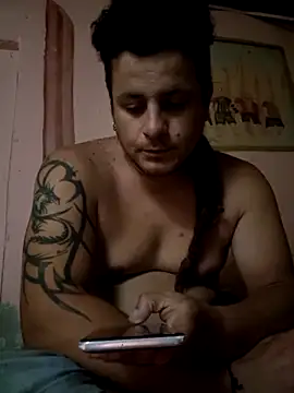 Snapshot of TusOjitosClaros69 chatting on February 8, 6:01 am TusOjitosClaros69 online show from February 8, 6:01 am