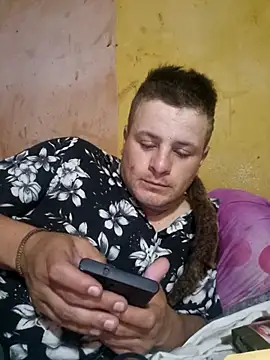 Snapshot of TusOjitosClaros69 chatting on September 21, 5:23 am TusOjitosClaros69 online show from September 21, 5:23 am